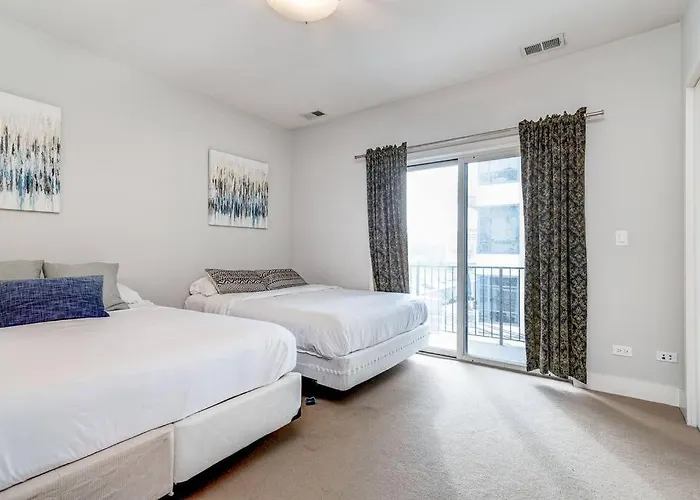 Cozy Beautiful Downtown Unit Chi In Prime River North Location Near Mag Mile - 2 * Chicago