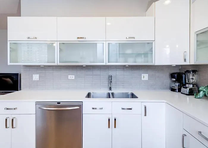 Cozy Beautiful Downtown Unit Chi In Prime River North Location Near Mag Mile - 2 * Chicago